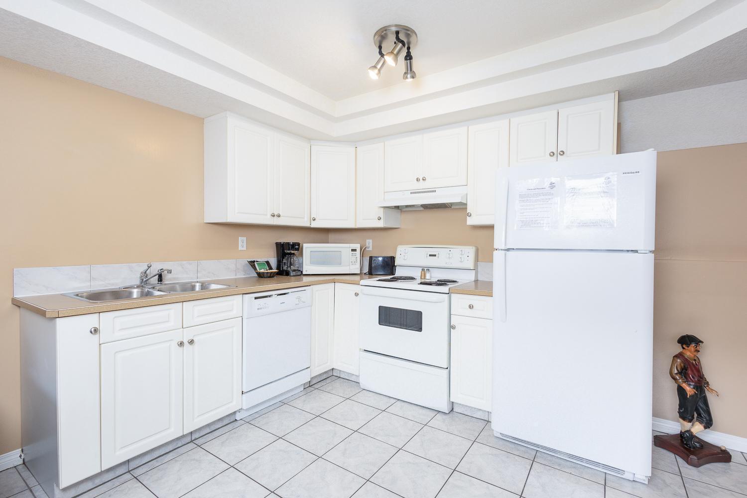 Paradise Canyon Golf Resort - Luxury Condo M409 Lethbridge Buitenkant foto